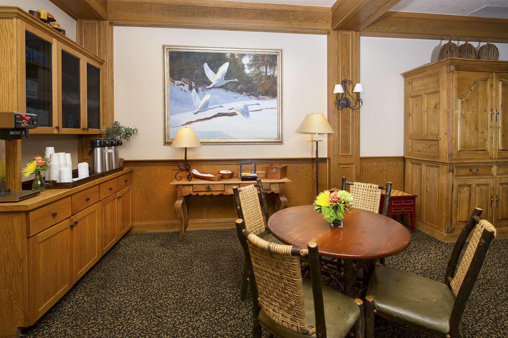 The Inn At Riverwalk Edwards Exterior foto